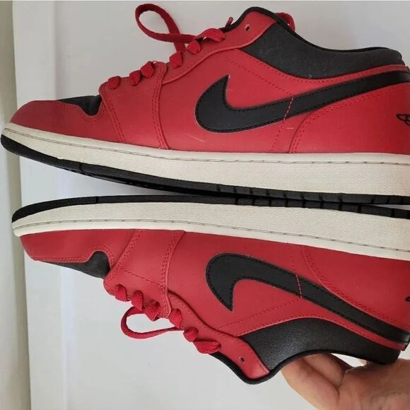 Jordan 1 Retro LowGym Red Black White 10.5 - Picture 14 of 15
